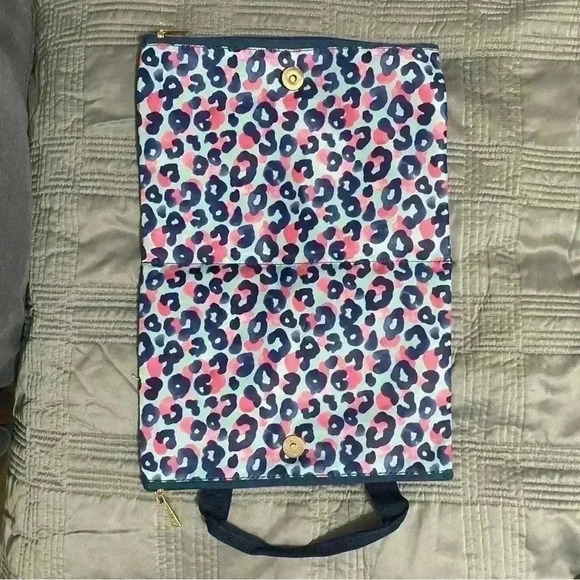 Make Up Bag - In perfect condition - Picture 2 of 4
